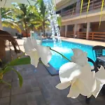 Alto Costa Flats